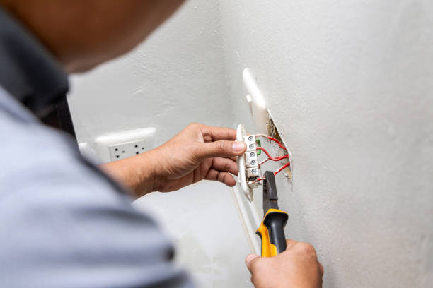 Best Emergency Electrical Repair  in Indianola, WA